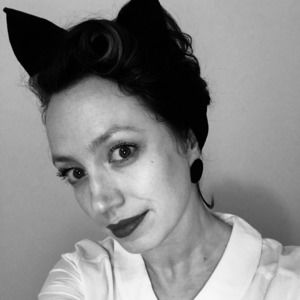 Meet your Posher, April roxanne